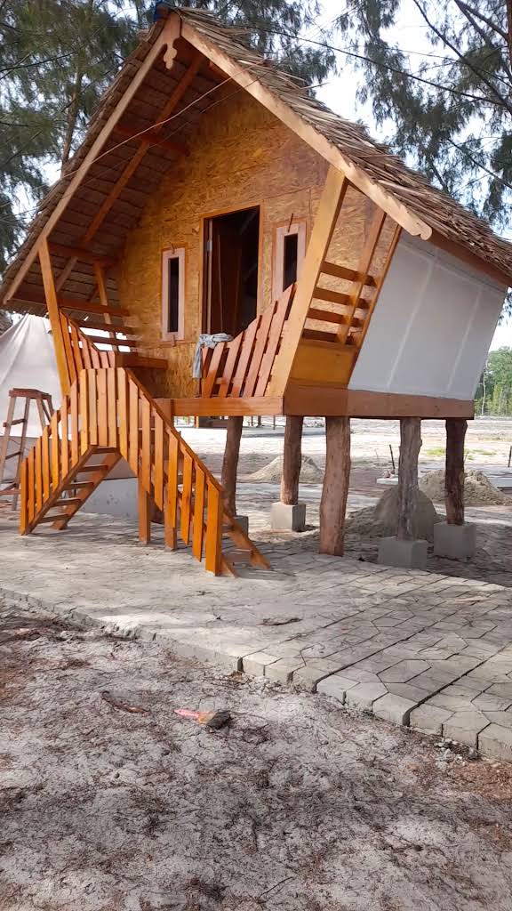 Penginapan joglo pantai lapin gallery 4